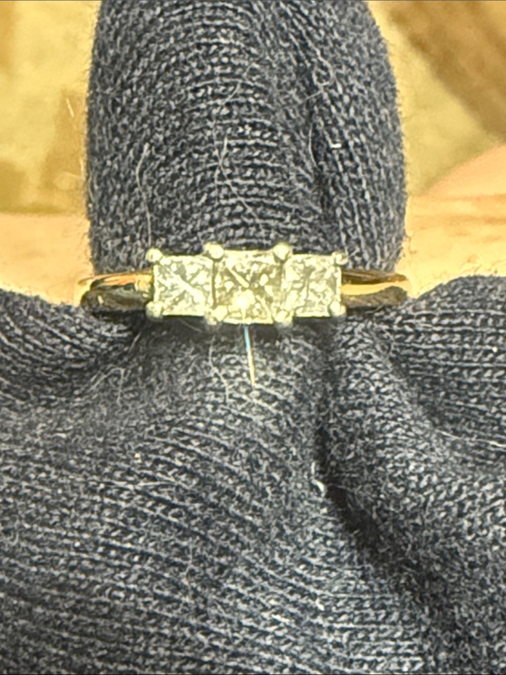DIAMOND 3 stone 14k gold ring STUNNING size 5 3/4. Retail $1200 100% authentic - Picture 10 of 15